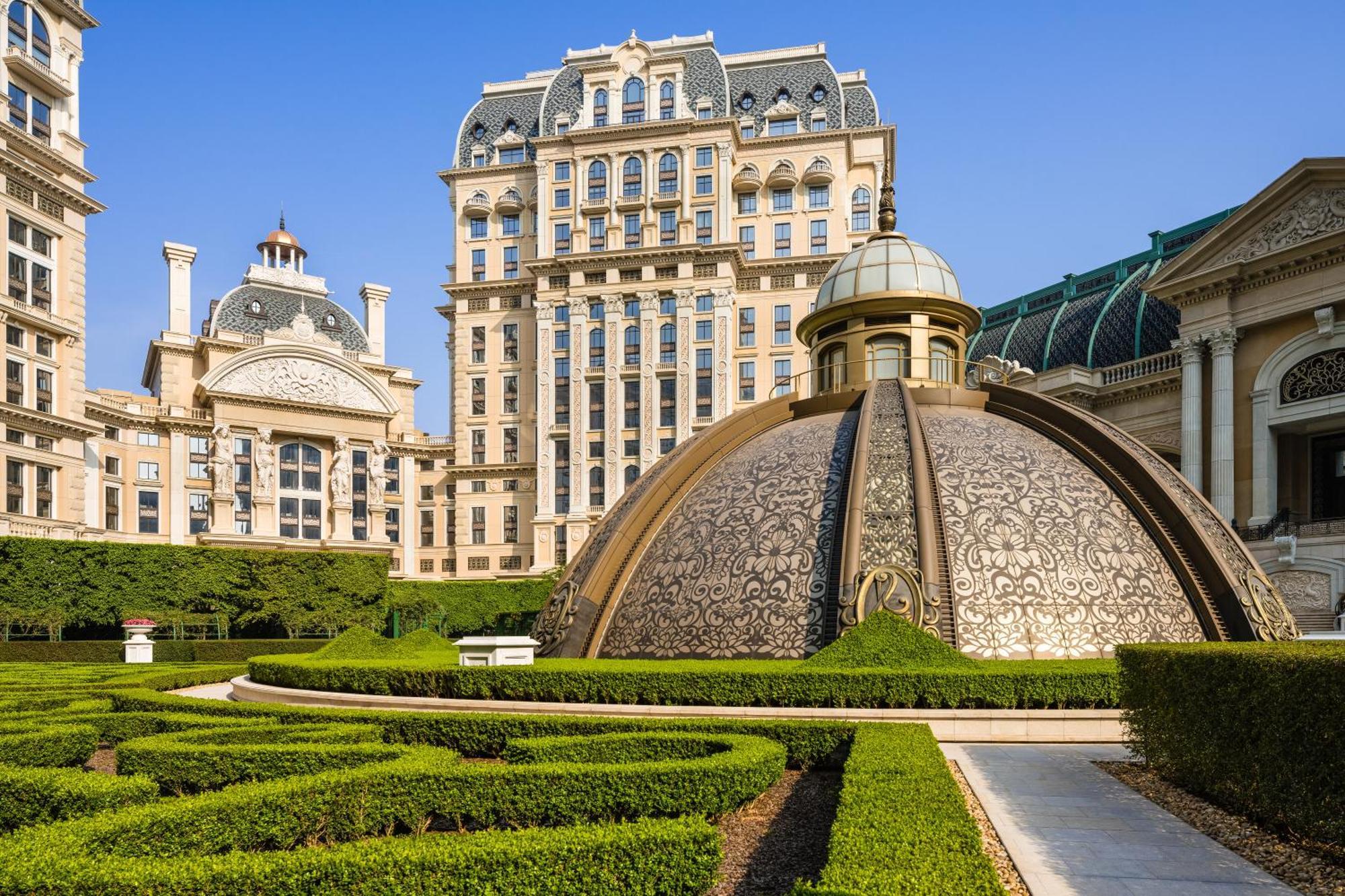 Grand Lisboa Palace Makau Bagian luar foto